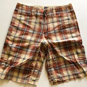Men’s Gap Surplus plaid shorts